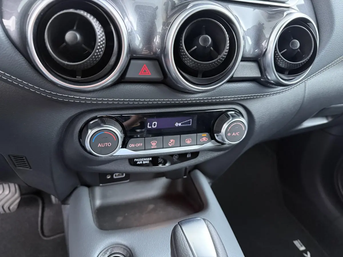 1.0 DIG-T N-Connecta | Automaat | Achteruitrijcamera | Apple CarPlay | 25.494 km |