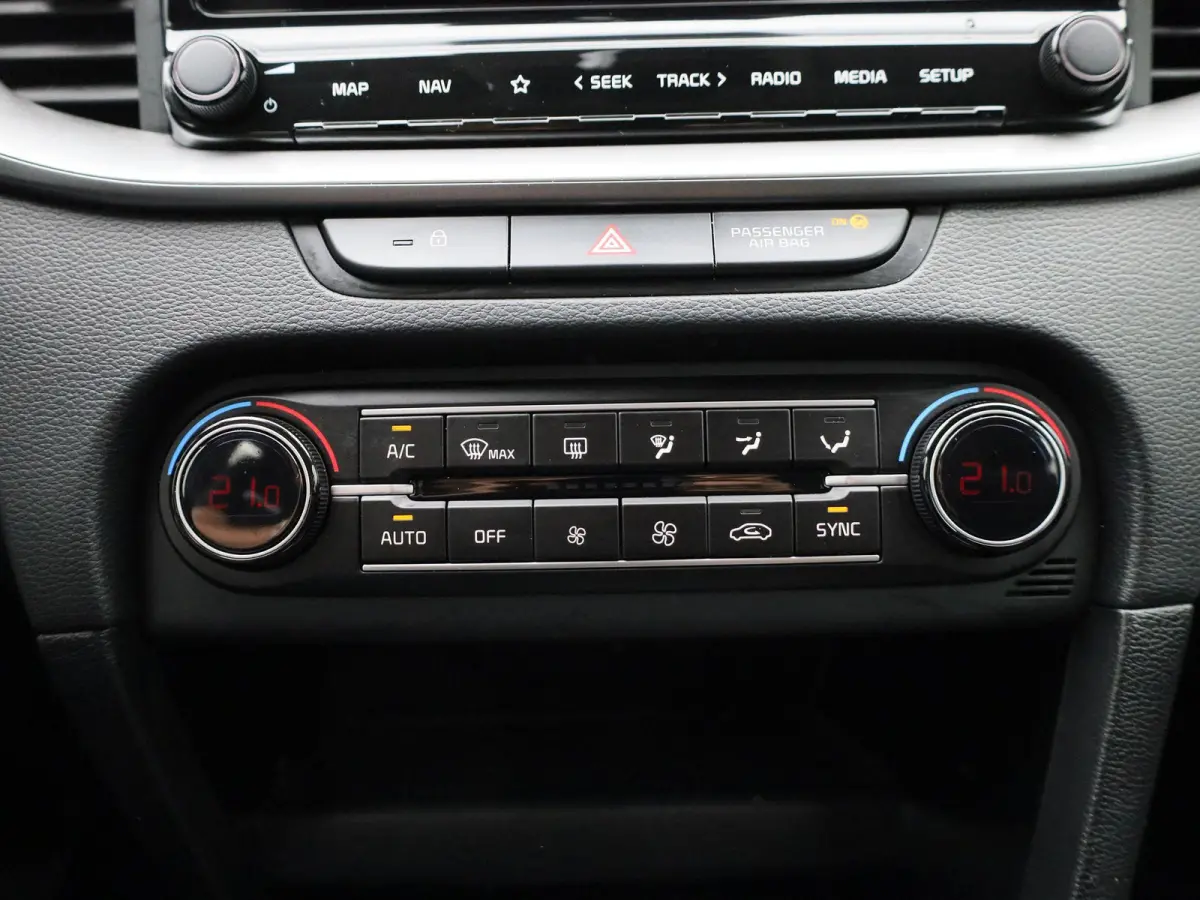 1.5 T-GDi MHEV DynamicLine | APPLE CARPLAY | NAVIGATIE | ACHTERUITRIJCAMERA | BLUETOOTH | PARKEERSENSOREN |
