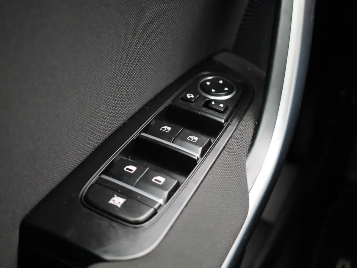 1.5 T-GDi MHEV DynamicLine | APPLE CARPLAY | NAVIGATIE | ACHTERUITRIJCAMERA | BLUETOOTH | PARKEERSENSOREN |