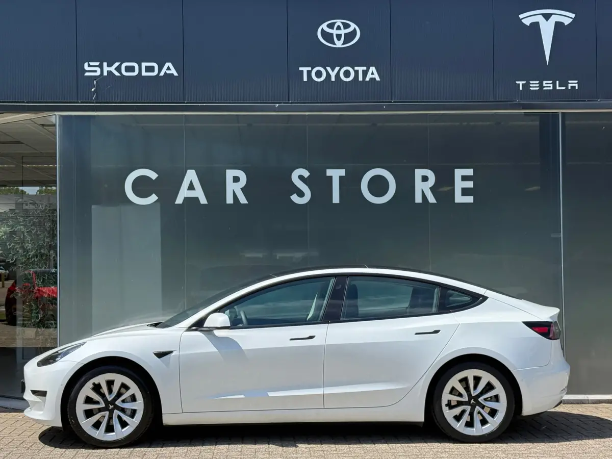 Standard RWD Plus 60 kWh 93% SOH LFP