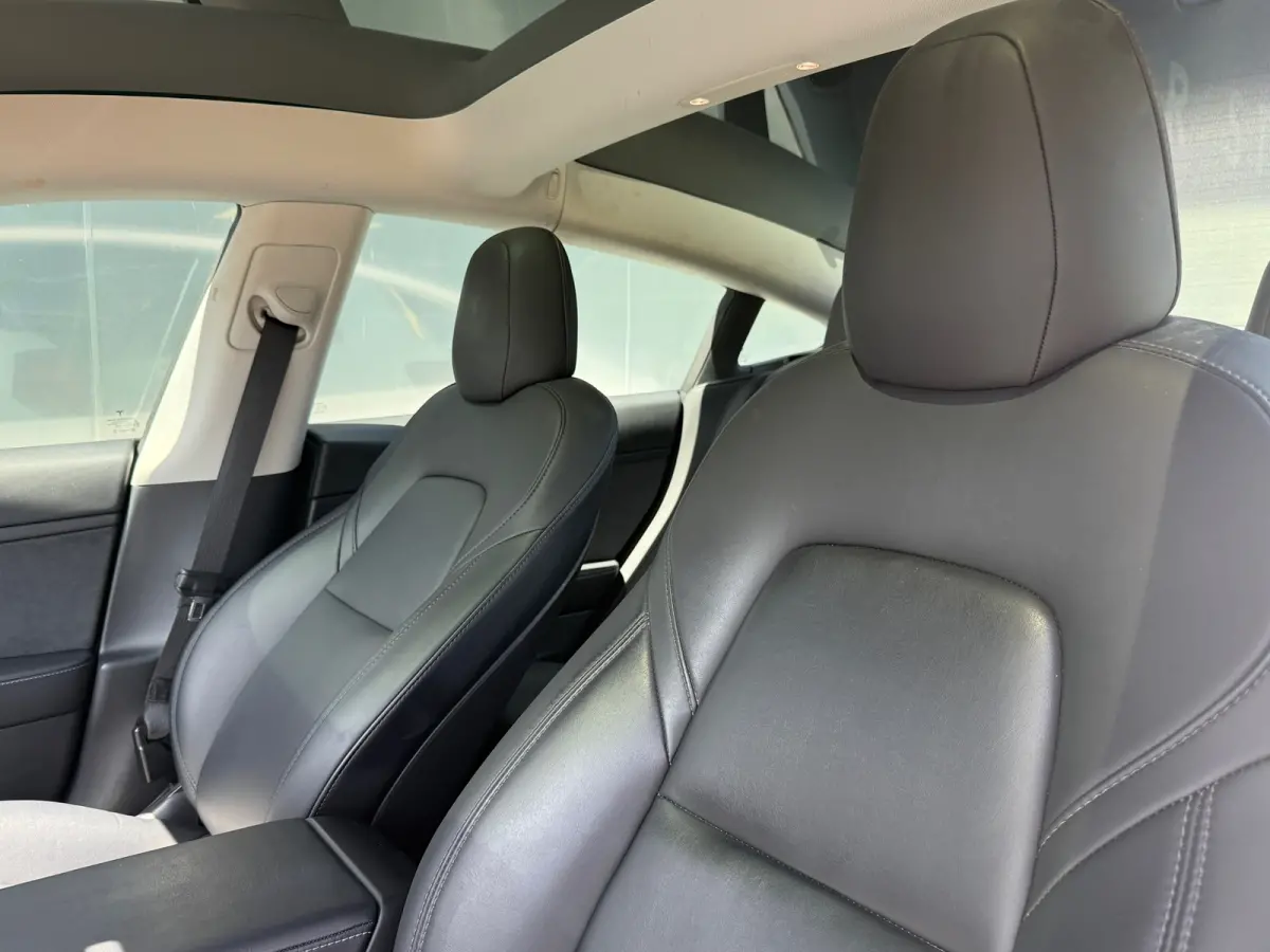 Standard RWD Plus 60 kWh 93% SOH LFP