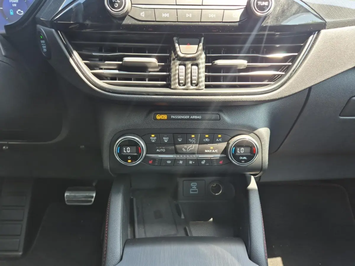 2.5 PHEV Vignale | Climate Control | Cruise Control | Navigatie | Camera | Stoelverwarming | Panoramadak | Stoelverwarming voor en achter |