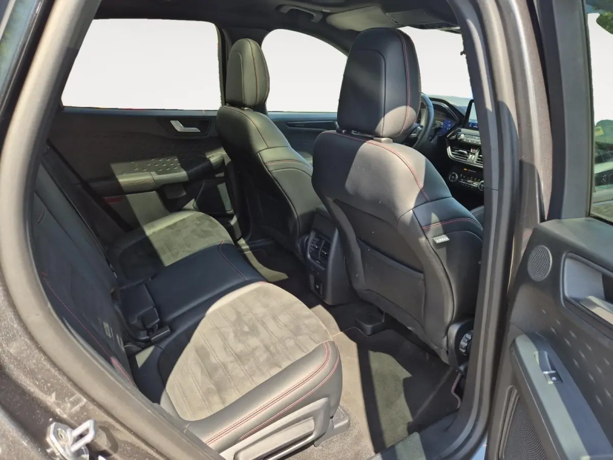 2.5 PHEV Vignale | Climate Control | Cruise Control | Navigatie | Camera | Stoelverwarming | Panoramadak | Stoelverwarming voor en achter |