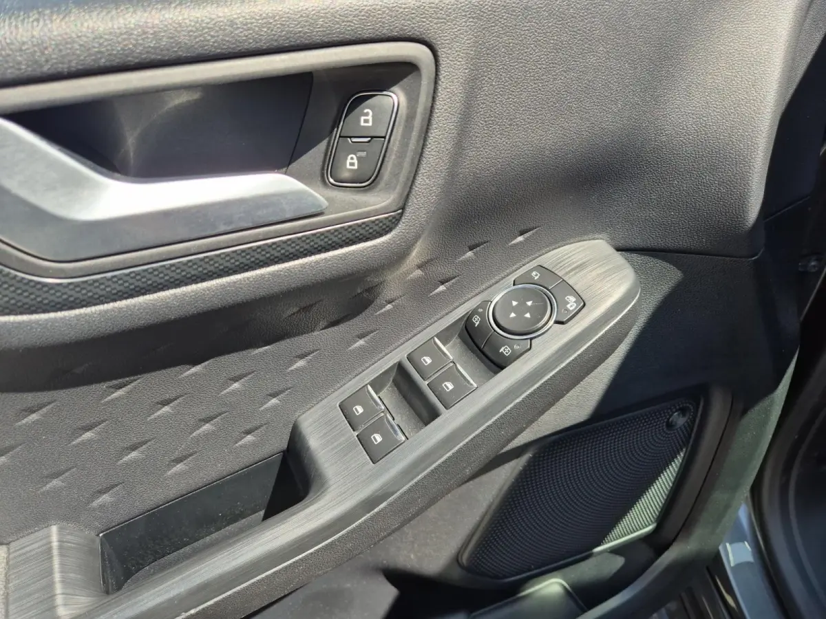 2.5 PHEV Vignale | Climate Control | Cruise Control | Navigatie | Camera | Stoelverwarming | Panoramadak | Stoelverwarming voor en achter |