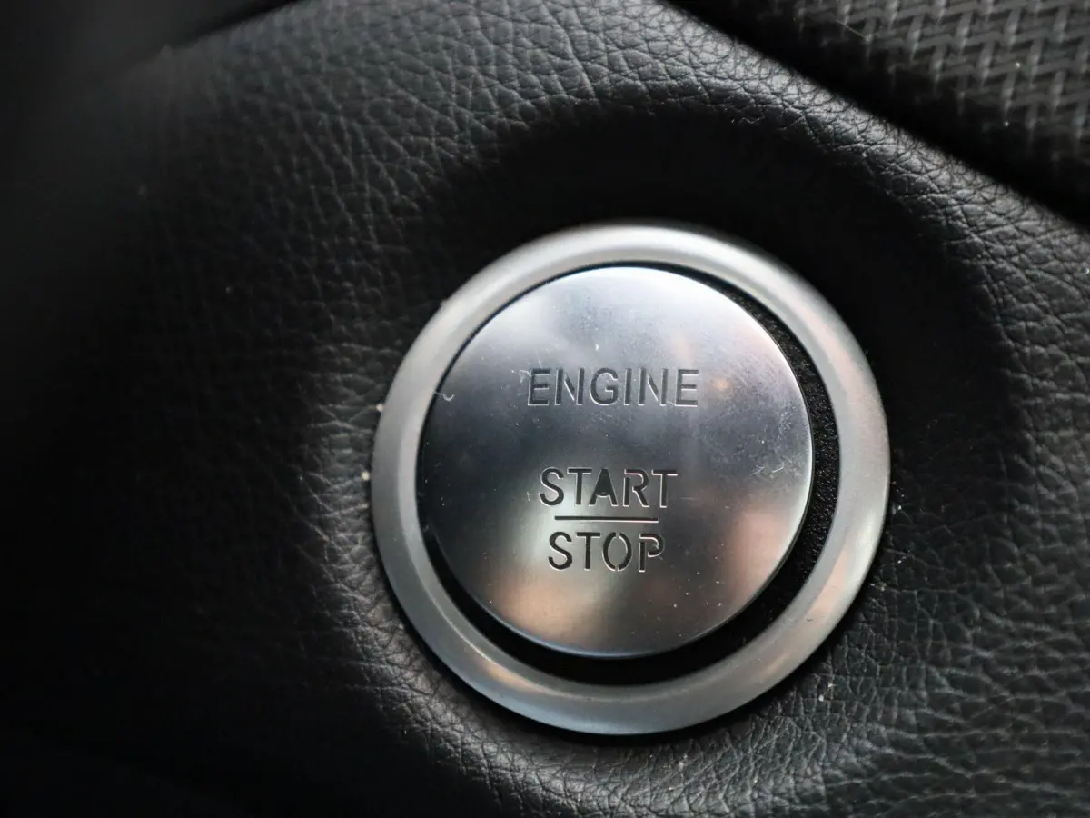 180 Business Solution | ACHTERUITRIJCAMERA | HALF LEDER INTERIEUR | NAVIGATIE | CLIMATE CONTROL | PARKEERSENSOREN | STOELVERWARMING |