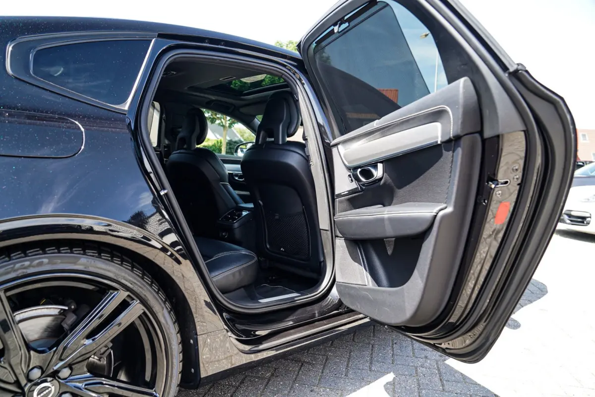 2.0 T6 AWD Inscription | Head Up Display | Stoelverwarming | Stuurverwarming | 360 Camera