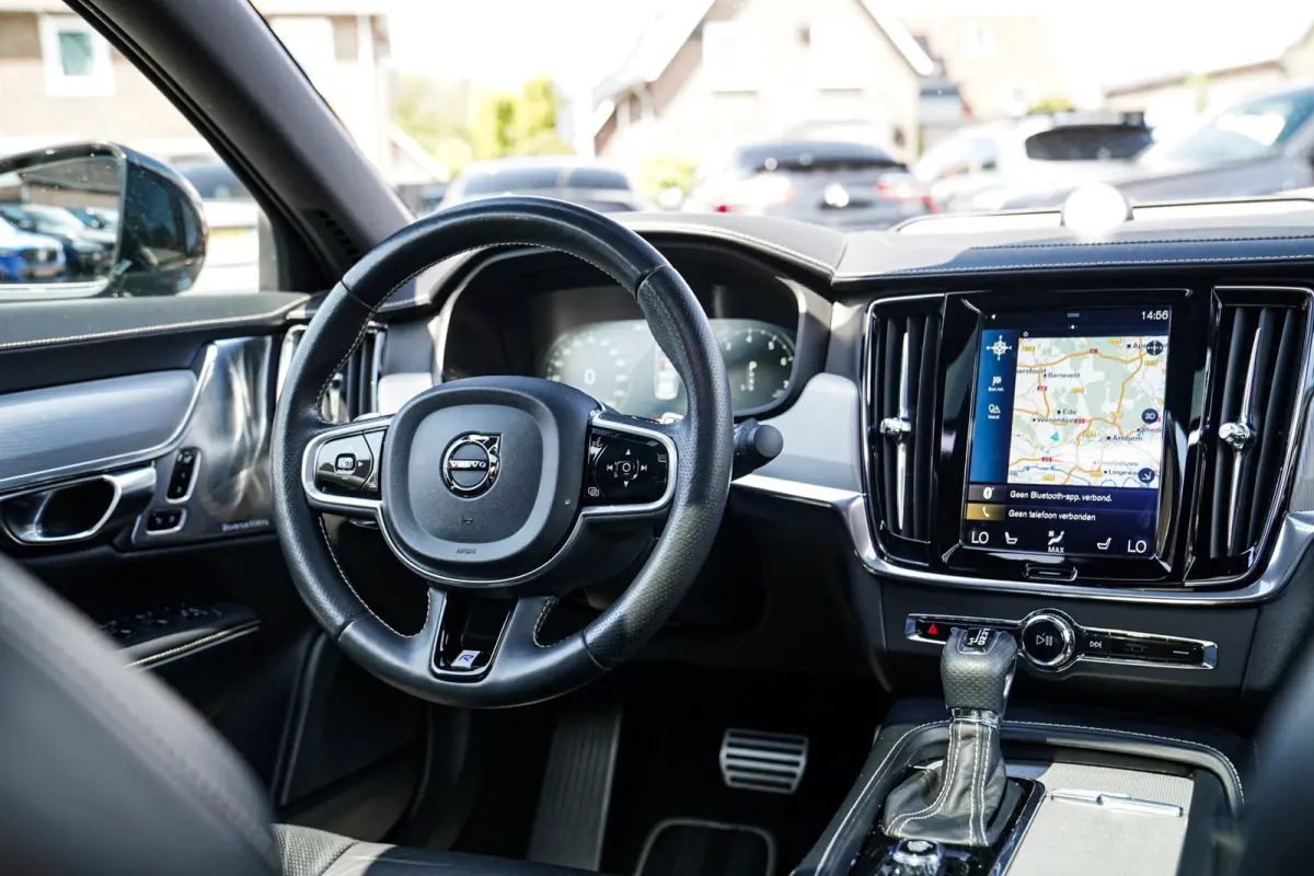 2.0 T6 AWD Inscription | Head Up Display | Stoelverwarming | Stuurverwarming | 360 Camera