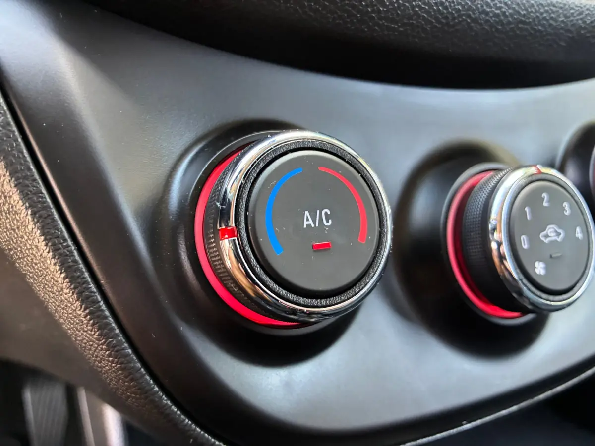 1.0 Online Edition | Cruise + Airco nu € 7.975,-!!!