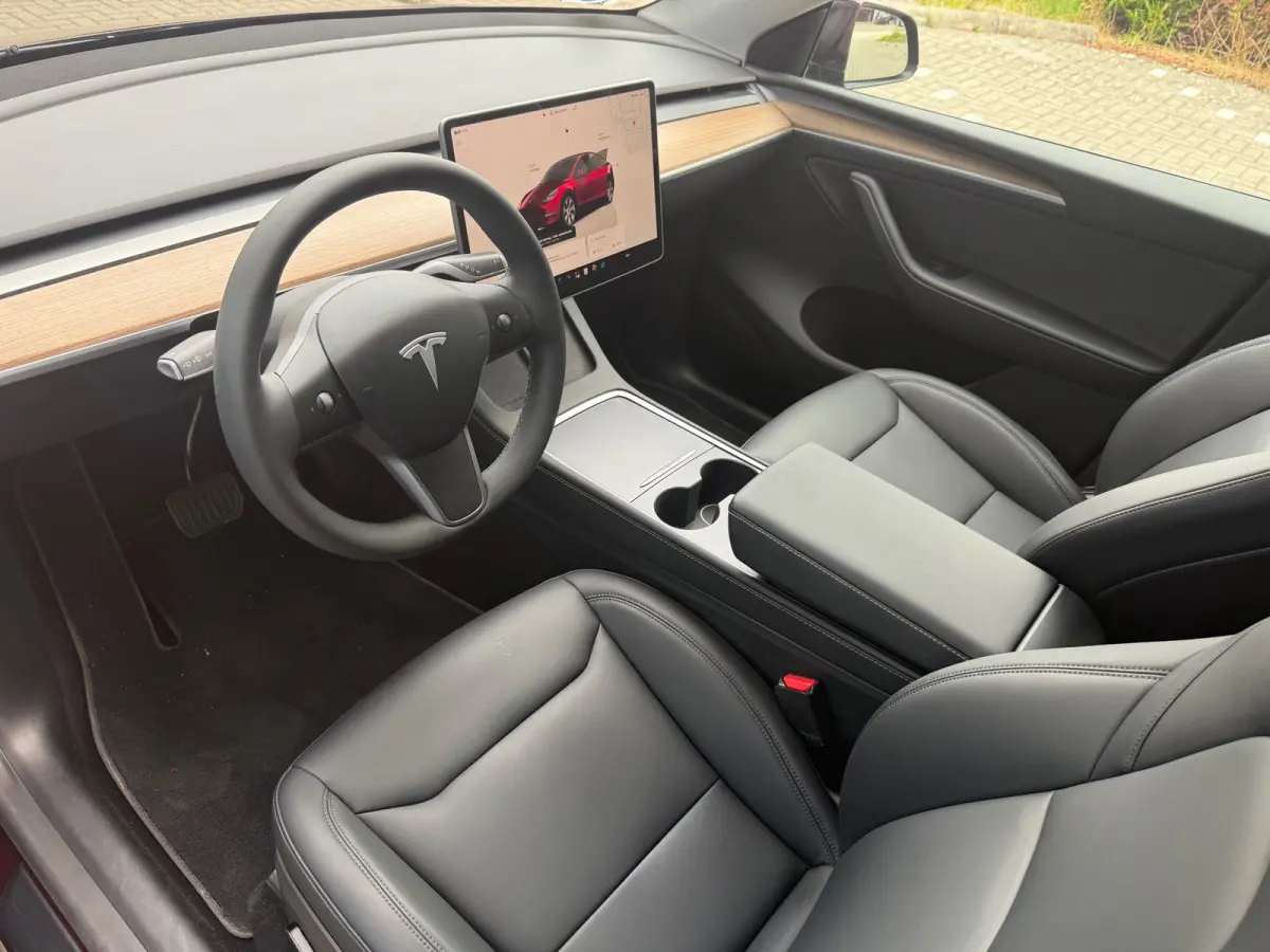 Long Range AWD 75 kWh - Automaat - Leder - Trekhaak - Org.NL