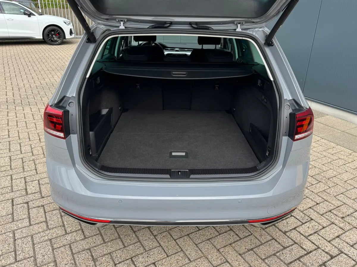 1.4 TSI PHEV GTE * Trekhaak * Camera * Elek. Klep * Travel Assist *