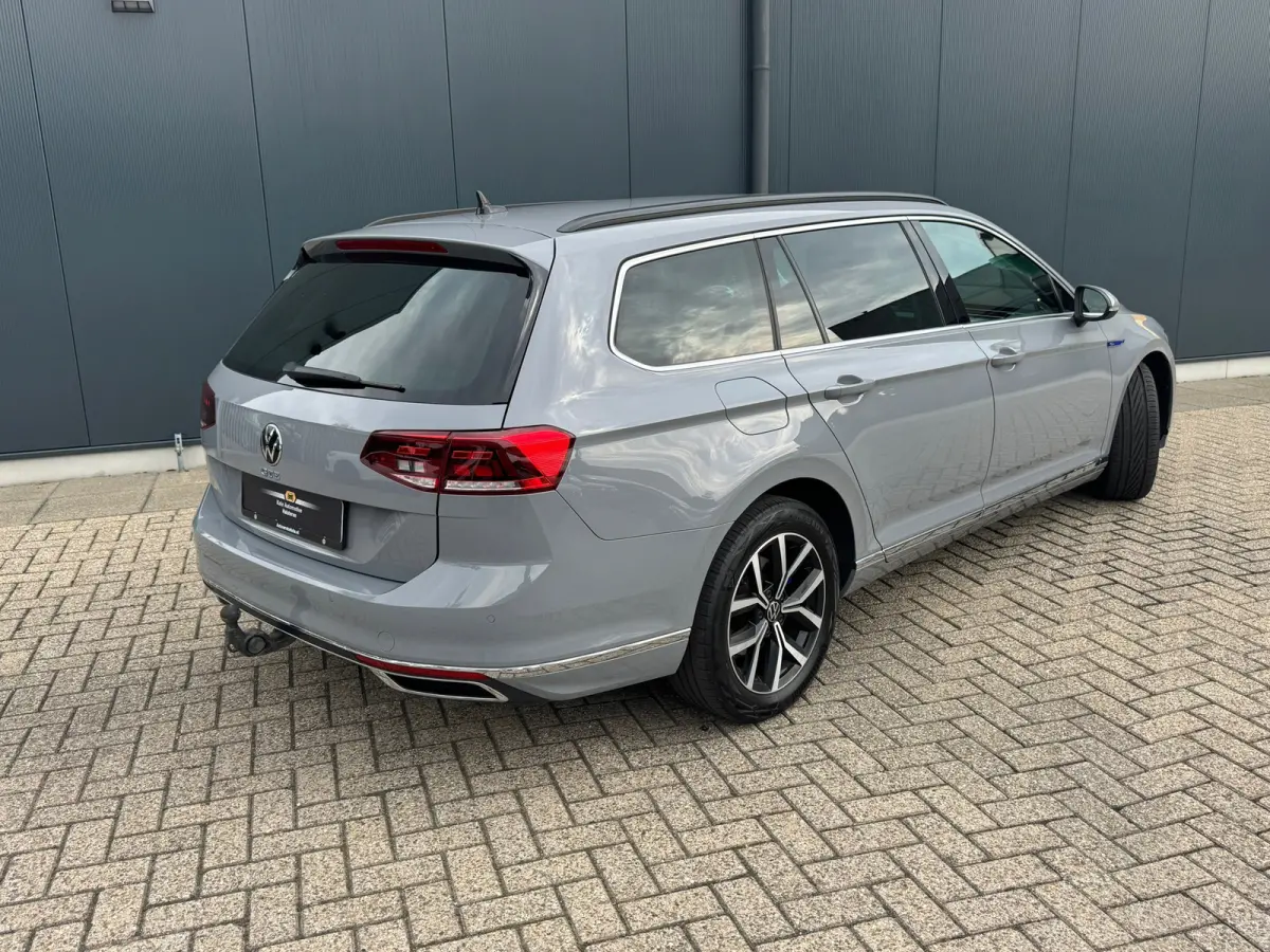 1.4 TSI PHEV GTE * Trekhaak * Camera * Elek. Klep * Travel Assist *