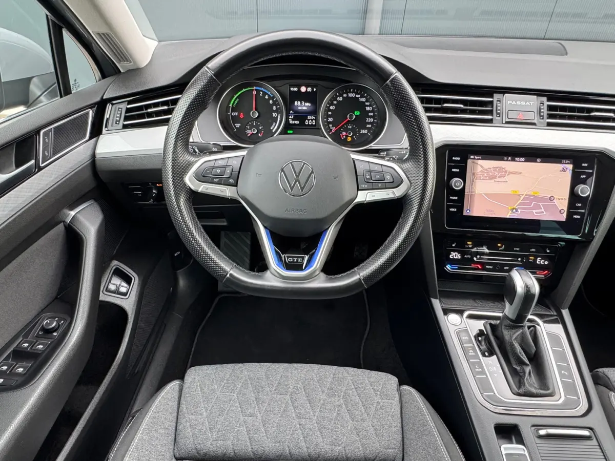 1.4 TSI PHEV GTE * Trekhaak * Camera * Elek. Klep * Travel Assist *