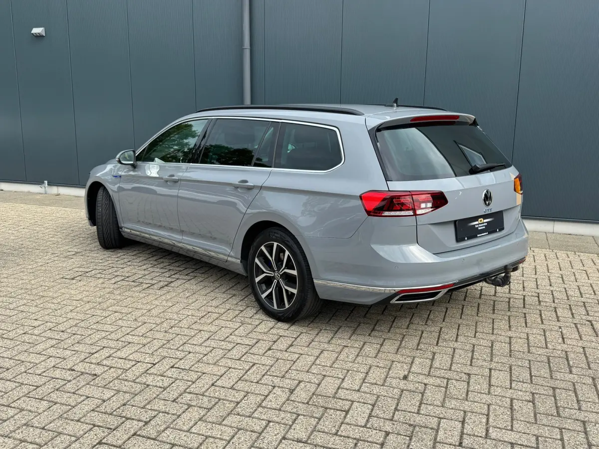 1.4 TSI PHEV GTE * Trekhaak * Camera * Elek. Klep * Travel Assist *