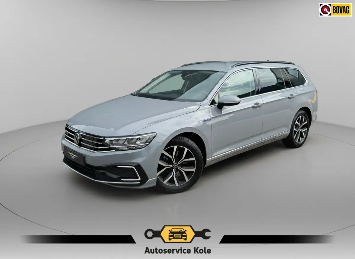 1.4 TSI PHEV GTE * Trekhaak * Camera * Elek. Klep * Travel Assist *