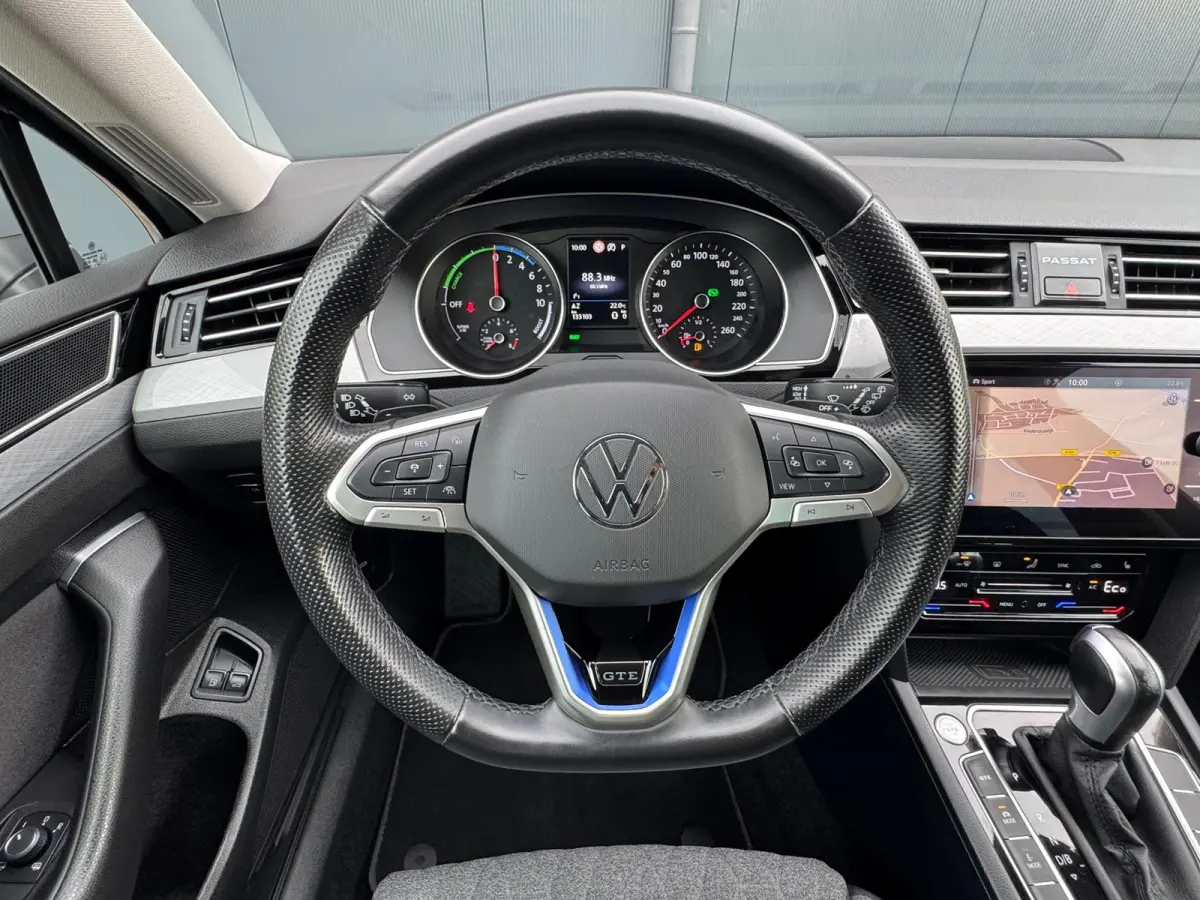 1.4 TSI PHEV GTE * Trekhaak * Camera * Elek. Klep * Travel Assist *