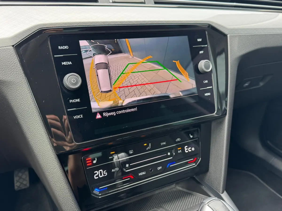 1.4 TSI PHEV GTE * Trekhaak * Camera * Elek. Klep * Travel Assist *