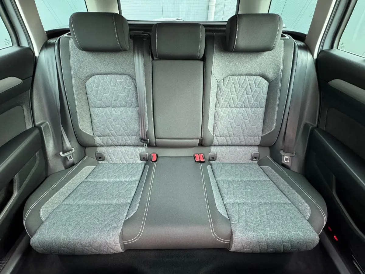 1.4 TSI PHEV GTE * Trekhaak * Camera * Elek. Klep * Travel Assist *