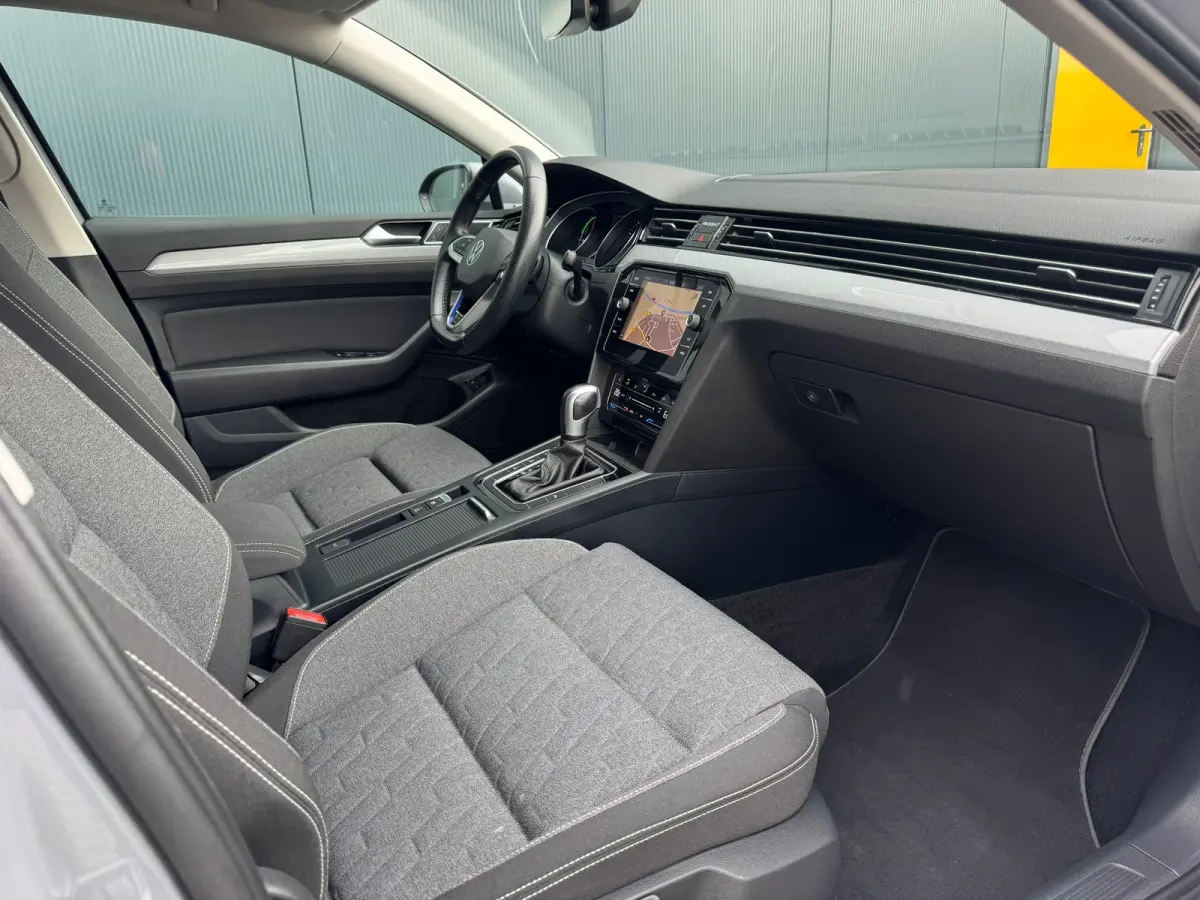 1.4 TSI PHEV GTE * Trekhaak * Camera * Elek. Klep * Travel Assist *