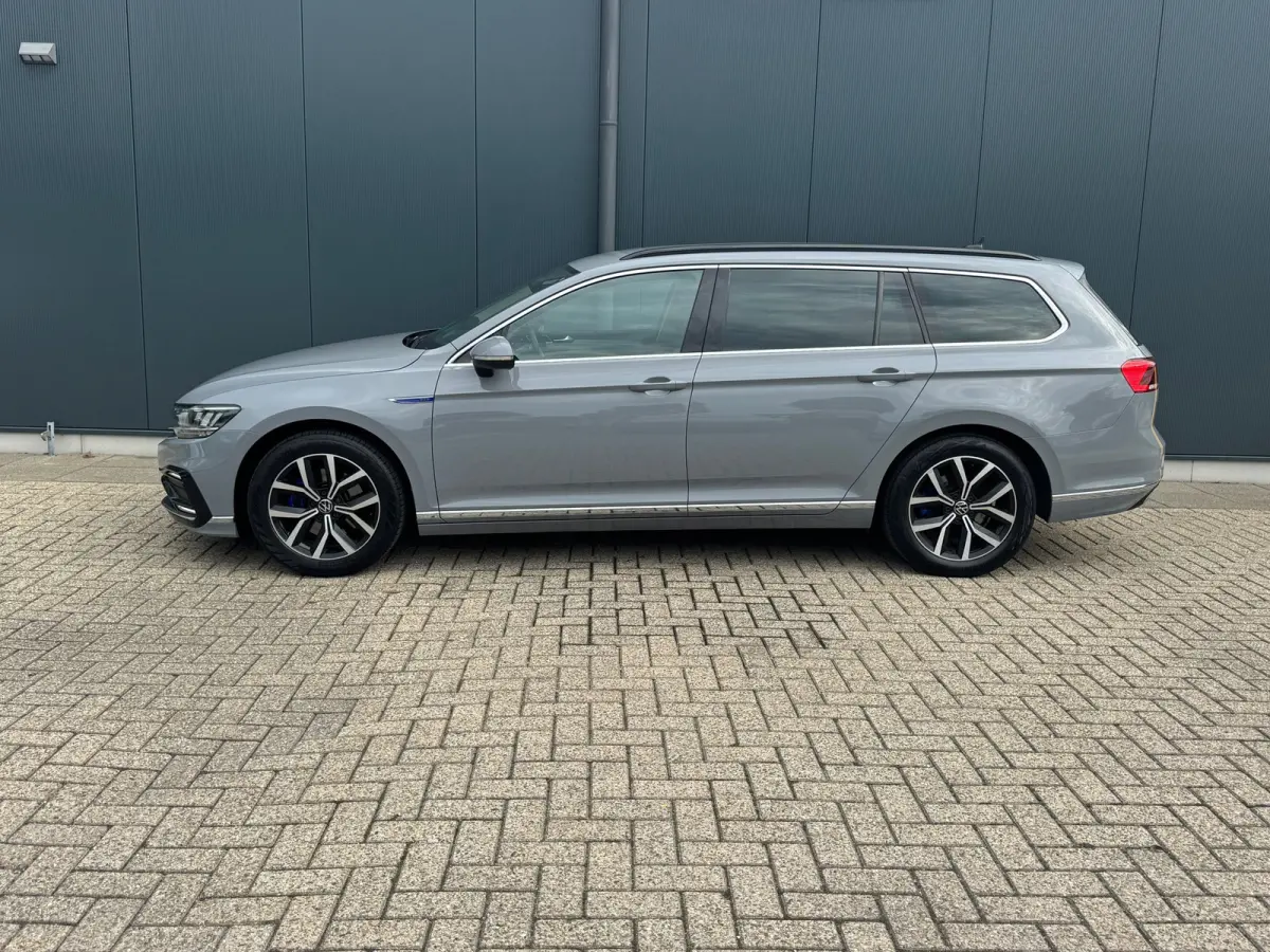 1.4 TSI PHEV GTE * Trekhaak * Camera * Elek. Klep * Travel Assist *