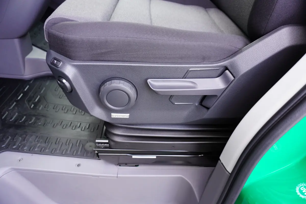 163pk RWD Automaat L3H2/L2H1 Apple carplay Camera Navigatie LED 3-Zits 3500kg Trekgewicht