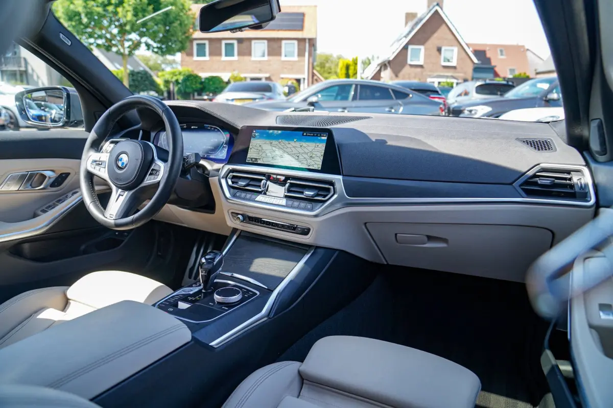 330e High Executive | Head Up Display | 360 camera | Stuurwielverwarming|Elektrische trekhaak