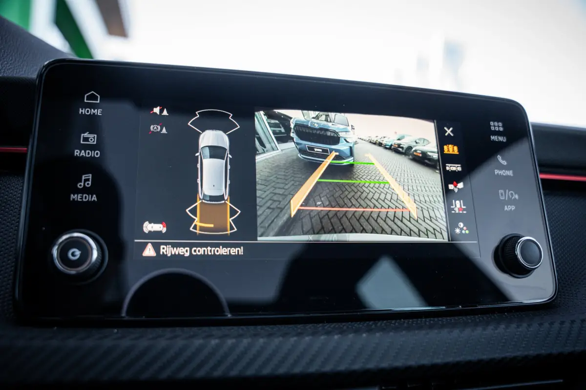 Monte Carlo | Achteruitrijcamera | Chromen raamlijsten | Cruise control met speedlimiter