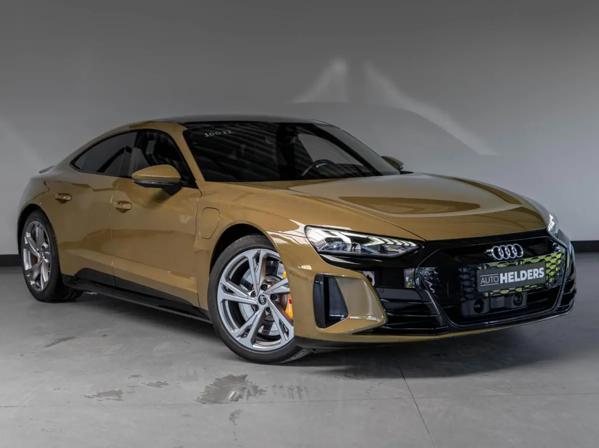 GT 93 kWh B&O Panodak 21'