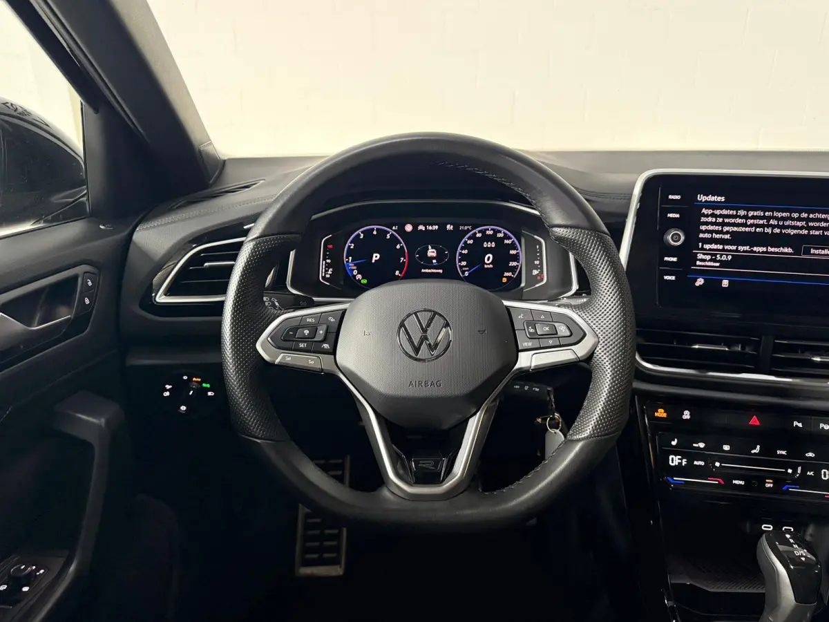 1.5 T-roc*Pano*Camera*Lage KM*