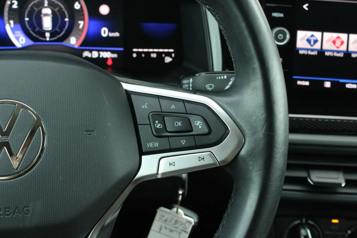 1.0 TSI 95pk Life Business | Navigatie | Allseason | 35% Getint Glas Achter | Apple CarPlay & Android Auto