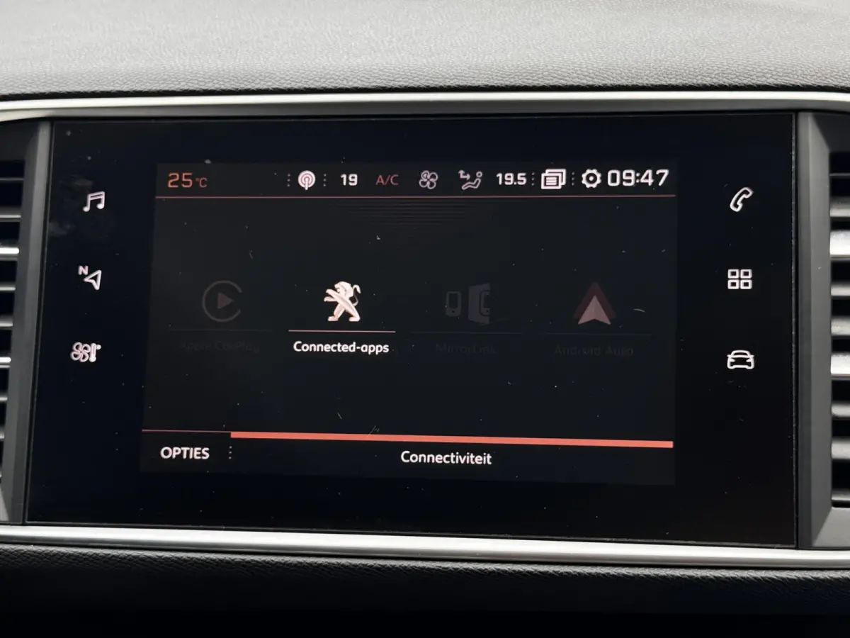 1.2 PureTech Blue Lease Executive | Trekhaak | Panoramadak | Distributieriem vervangen | NL-auto