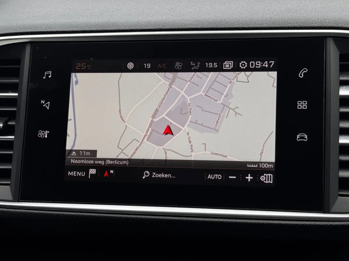 1.2 PureTech Blue Lease Executive | Trekhaak | Panoramadak | Distributieriem vervangen | NL-auto