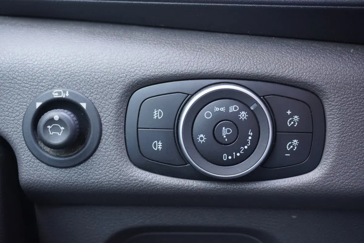2.0 TDCI 170PK L3H2 EURO 6 - Airco - Cruise - Camera - €16.950,- Excl.