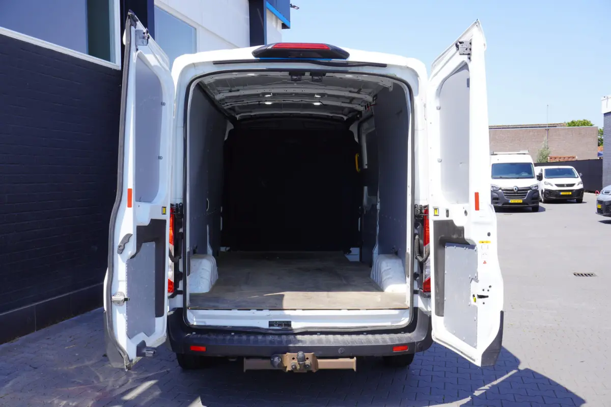 2.0 TDCI 170PK L3H2 EURO 6 - Airco - Cruise - Camera - €16.950,- Excl.