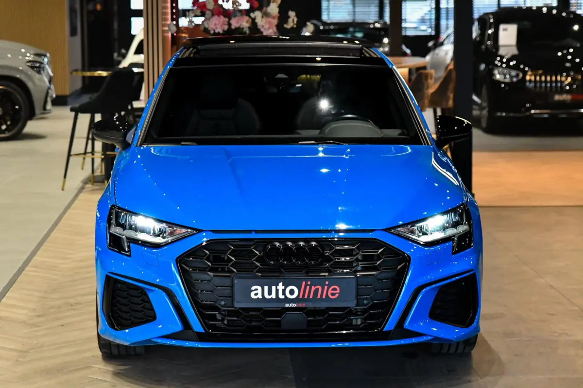 45 TFSI e 3x S-Line Competition. Pano, ACC, Keyless, Sfeer, CarPlay!