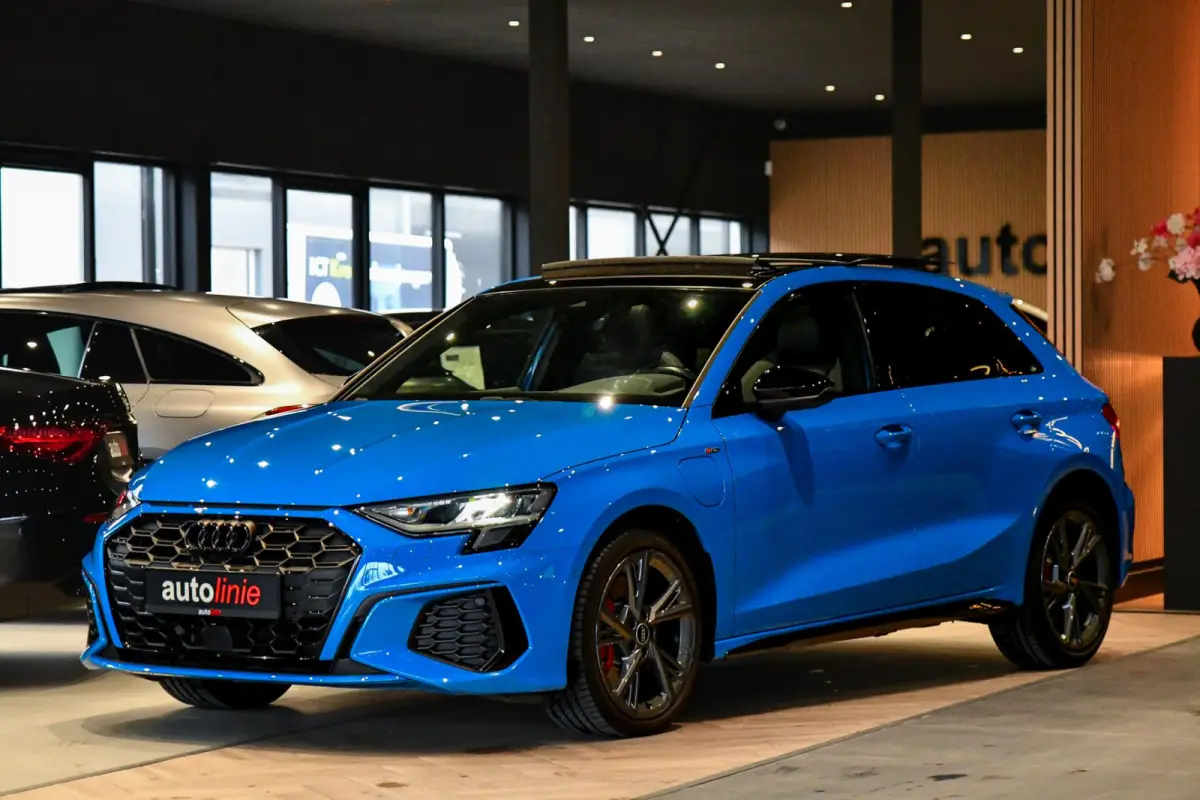 45 TFSI e 3x S-Line Competition. Pano, ACC, Keyless, Sfeer, CarPlay!