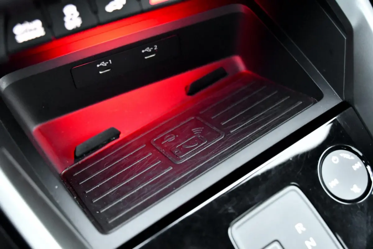 45 TFSI e 3x S-Line Competition. Pano, ACC, Keyless, Sfeer, CarPlay!