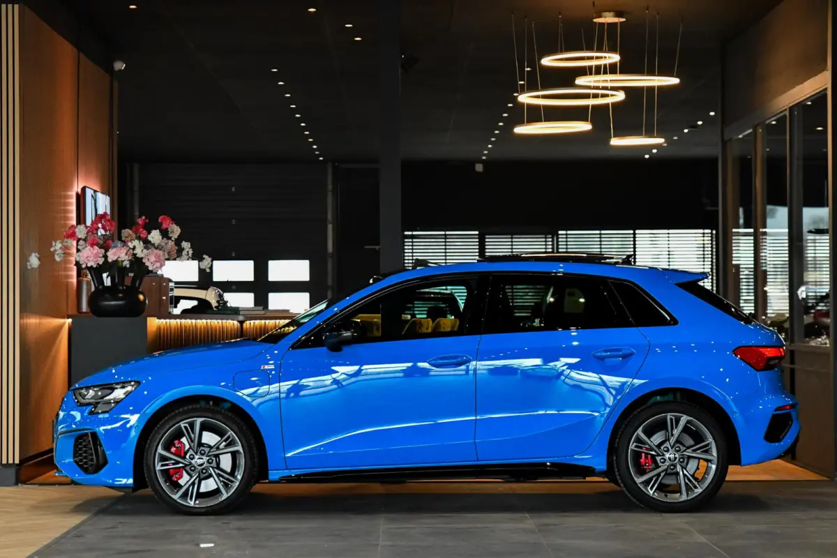 45 TFSI e 3x S-Line Competition. Pano, ACC, Keyless, Sfeer, CarPlay!