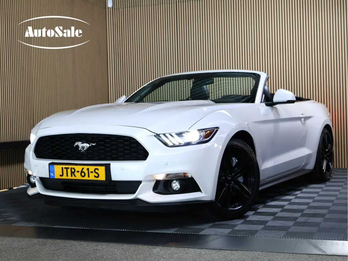 Ford Mustang Convertible 2019 Benzine Handgeschakeld leasen