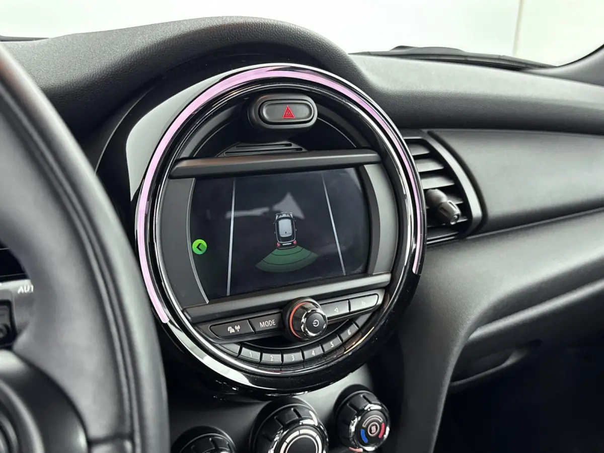 1.5 One | Cruise Control | Stoelverwarming | Keyless | Bluetooth |