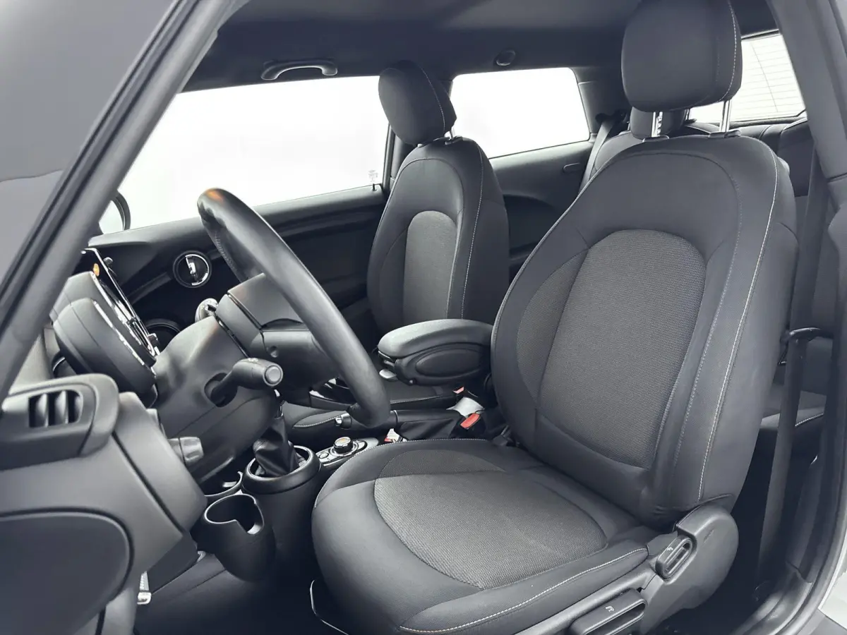 1.5 One | Cruise Control | Stoelverwarming | Keyless | Bluetooth |