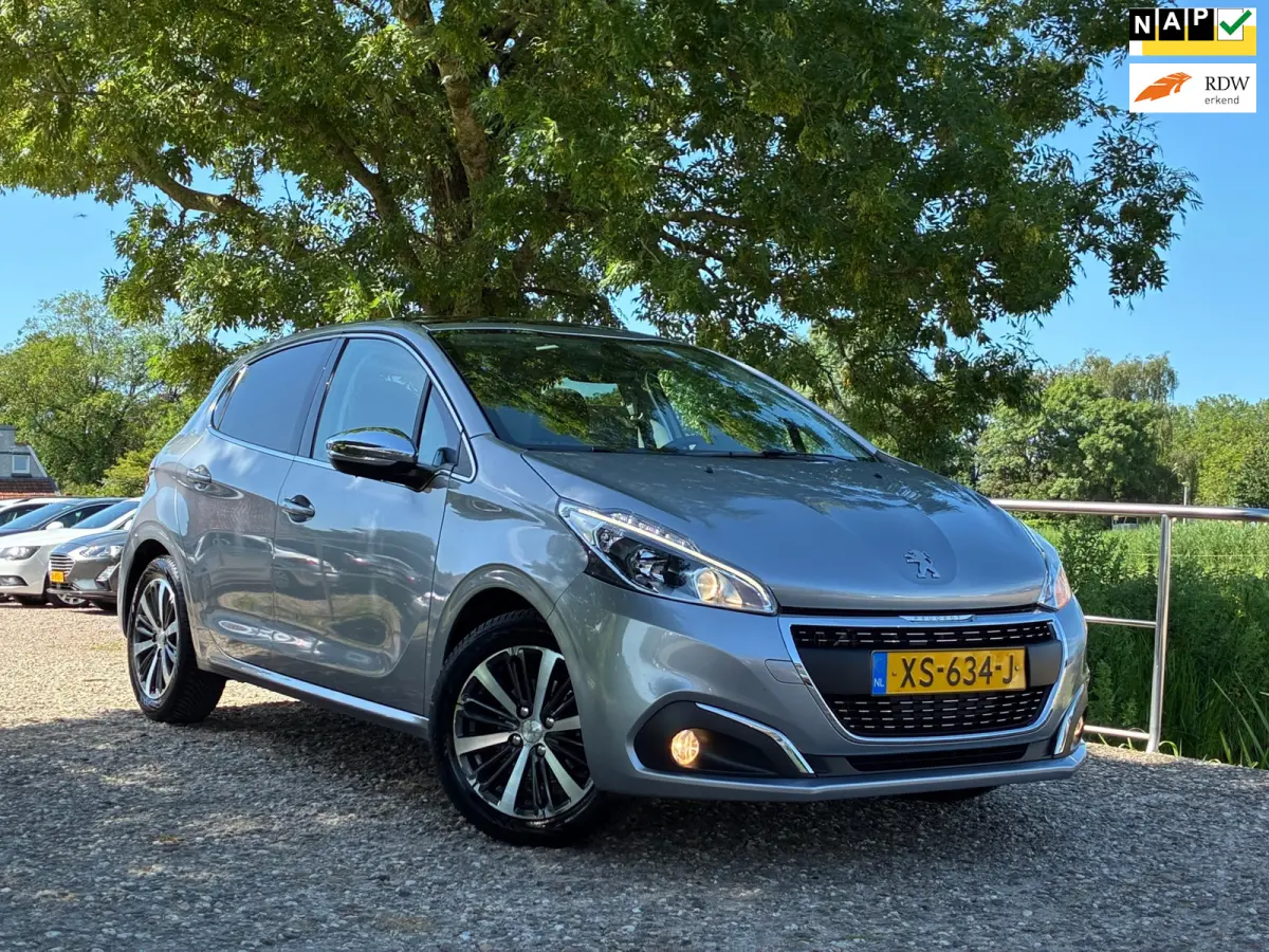 1.2 PureTech Allure | Pano + Cruise + Clima € 8.975,-!!!