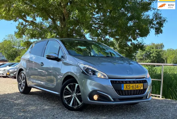 1.2 PureTech Allure | Pano + Cruise + Clima € 8.975,-!!!