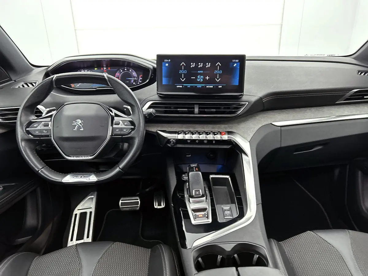 1.2 130pk GT Pack Business Automaat | Trekhaak | Schuif-/Kanteldak | Elektrische Klep | Navigatie | Adaptieve Cruise Control | Climate Control | 19"LMV |