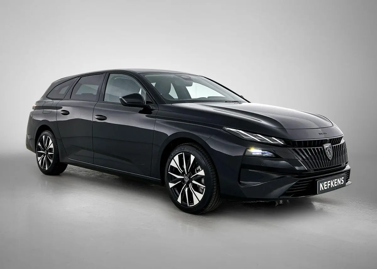 1.6 Plug-in Hybrid 195pk Allure Automaat | 360 Vision & Drive Pack | Connected Navigation Pack | Adaptieve Cruise Control | 17"LMV |
