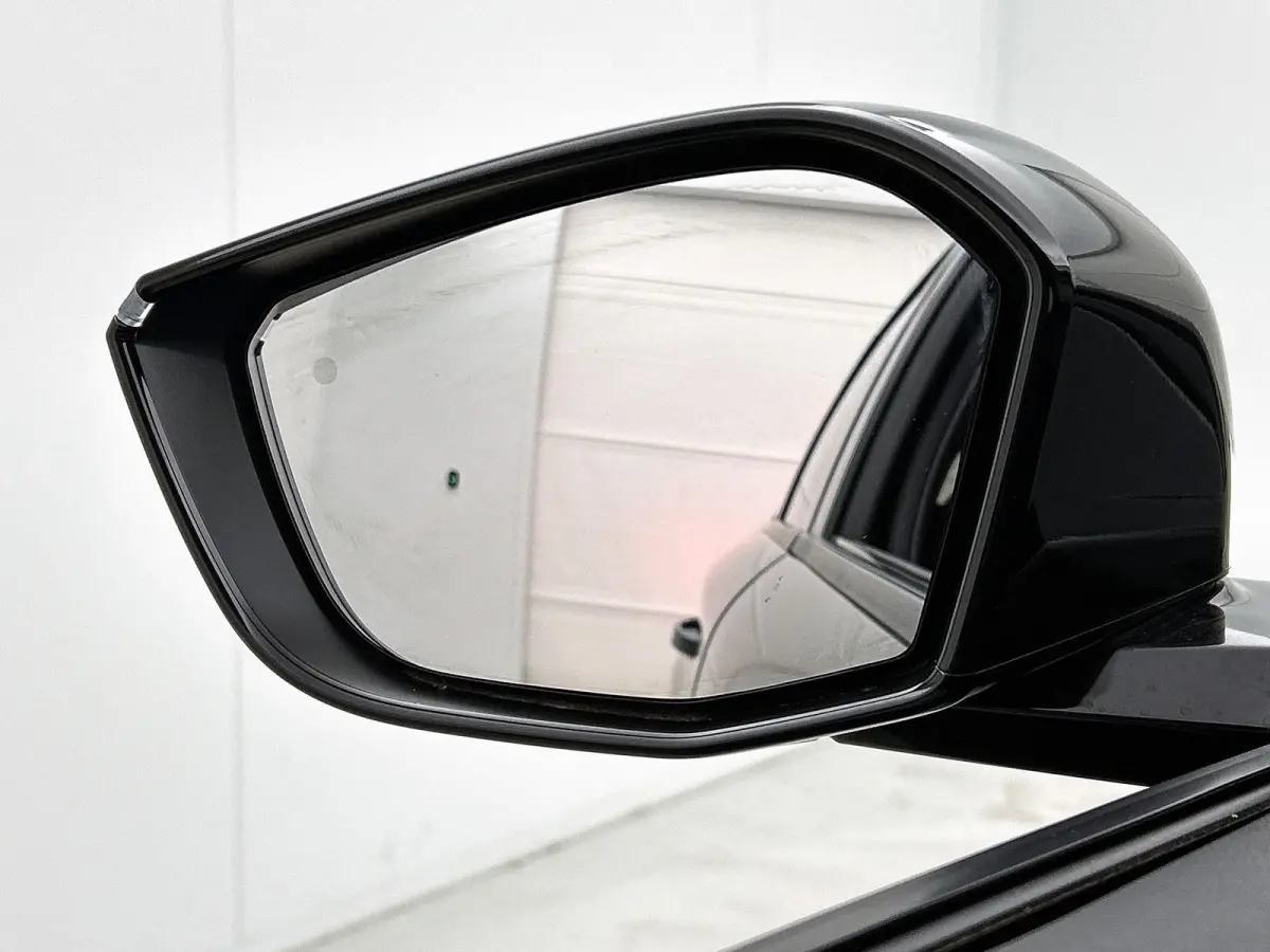 1.6 Plug-in Hybrid 195pk Allure Automaat | 360 Vision & Drive Pack | Connected Navigation Pack | Adaptieve Cruise Control | 17"LMV |