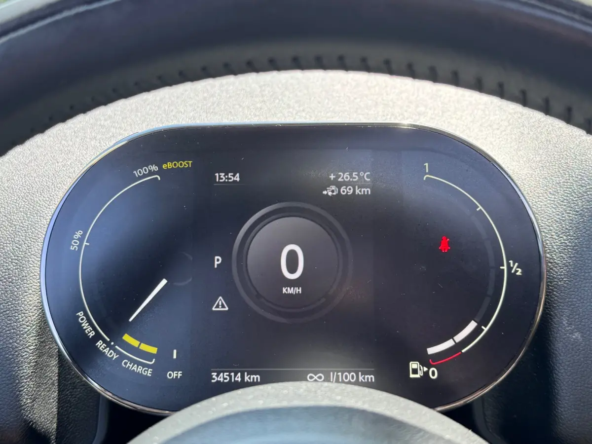 220PK HYBRID COOPER ALL4 CHILI SPORT LEDER/NAVI/CARPLAY/PANORAMADAK