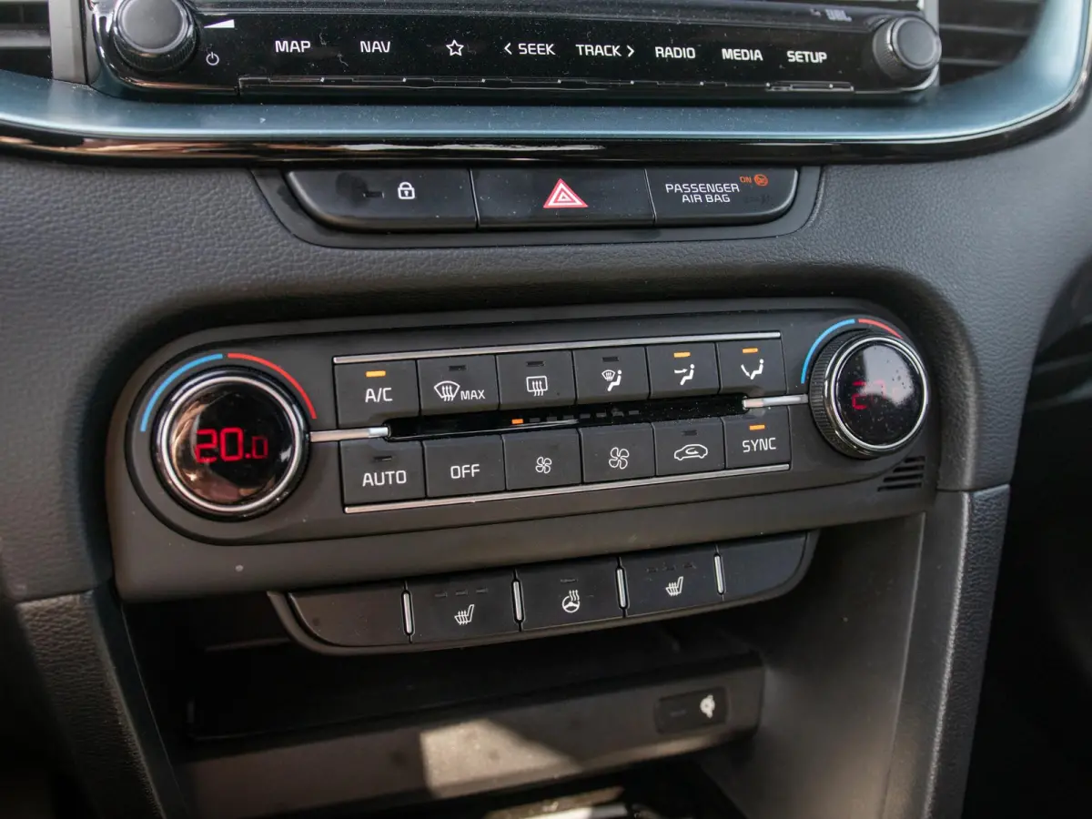 1.0 T-GDi Design Edition l JBL Premium soundsystem l Stoel Stuurwielverwarming l