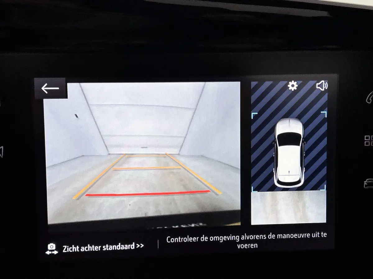 1.2 100pk GS | Trekhaak | Navigatie | Climate Control | Adaptieve Cruise Control | Achteruitrijcamera | parkeersensoren Voor + Achter | Lederen Bekleding | Voorstoelen Verwarmd met Massagefu