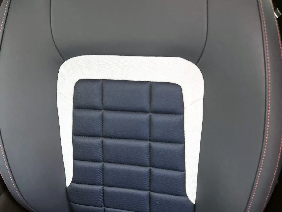 1.2 Hybrid 145pk Collection | Navigatie | Climate Control | Cruise Control | 18"LMV | LED | Stoelverwarming | Apple Carplay/Android Auto |