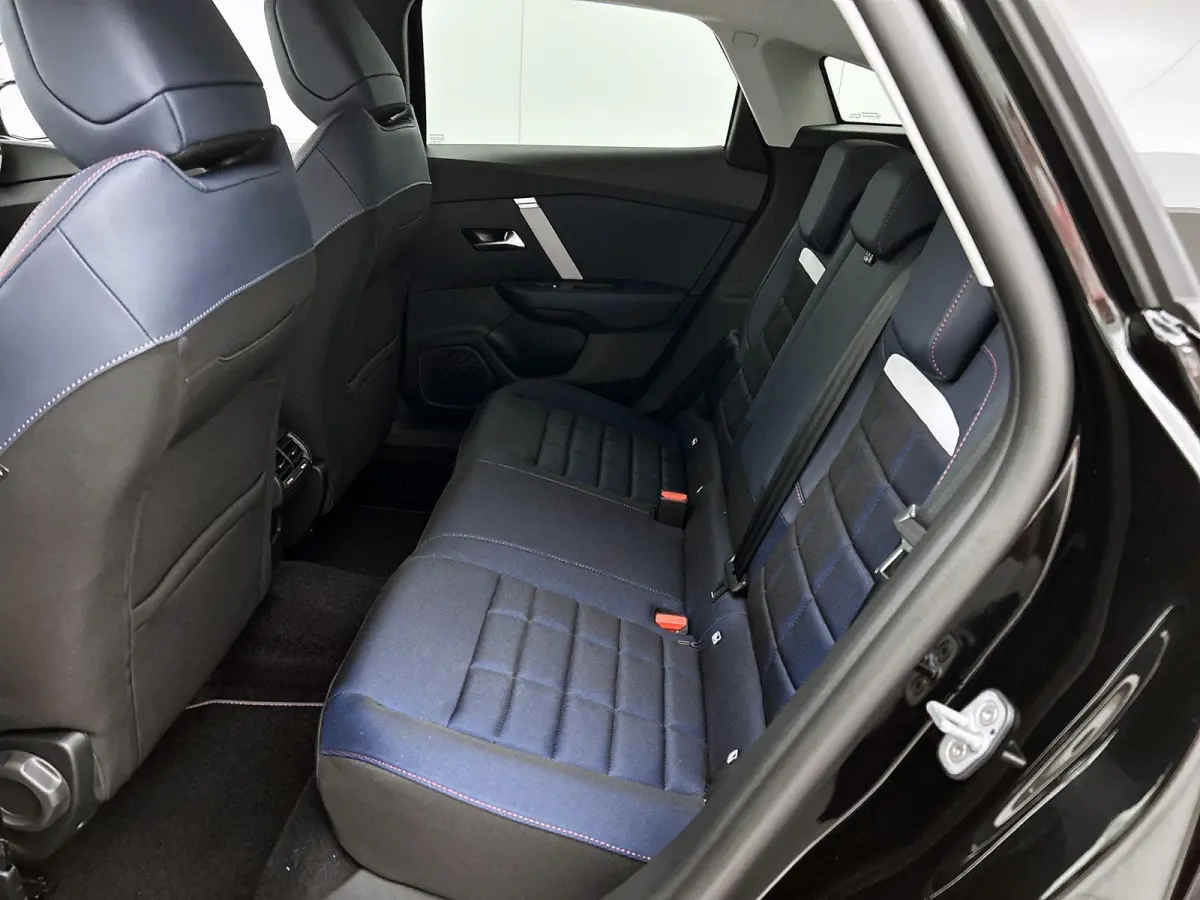 1.2 Hybrid 145pk Collection | Navigatie | Climate Control | Cruise Control | 18"LMV | LED | Stoelverwarming | Apple Carplay/Android Auto |
